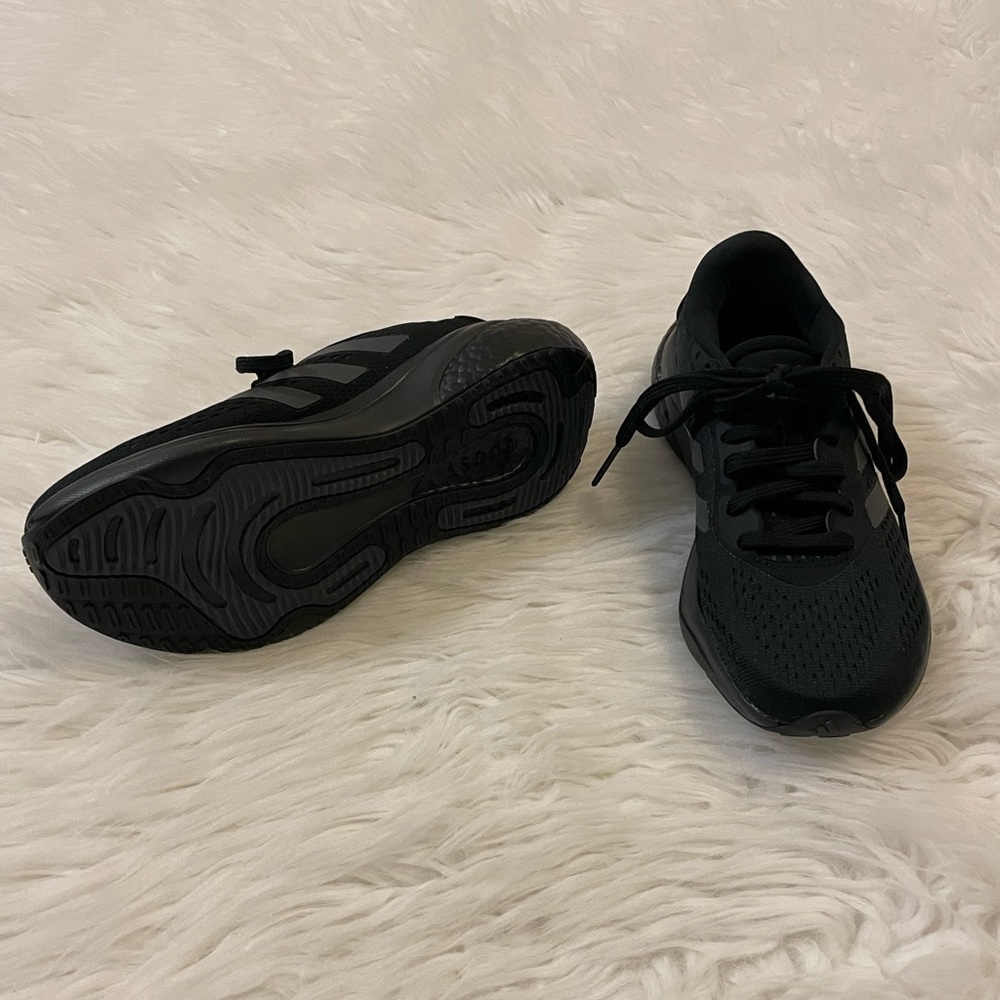 Adidas running shoes - Picture 5 of 8